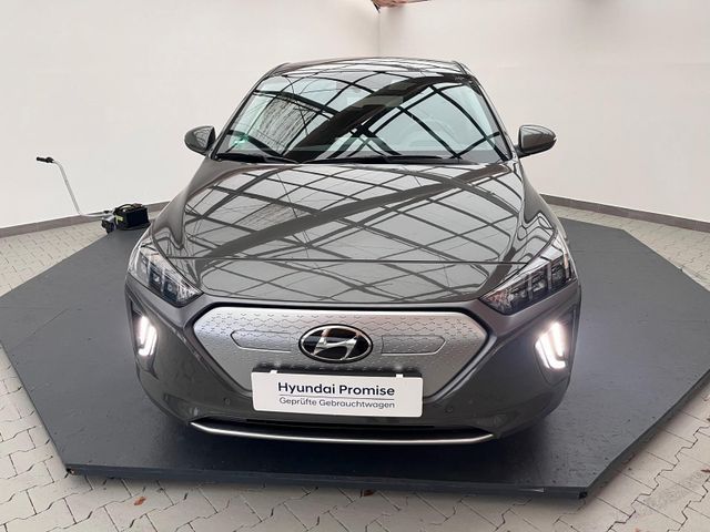 Hyundai IONIQ 17.973 km 22.990 &euro; Magdeburg 39116