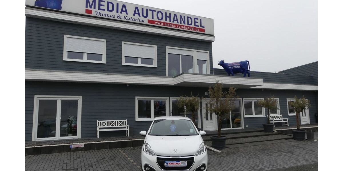 Peugeot 208 58.000 km 7.900 &euro; Magdeburg 39108