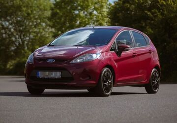 Ford Fiesta 92.000 km 5.200 &euro; Magdeburg 39104