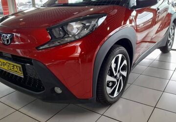 Toyota Aygo (X) 1.056 km 16.990 &euro; Burg 39288