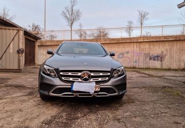 Mercedes-Benz E 220 234.000 km 23.000 &euro; Schönebeck Elbe 39218