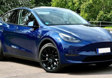 Tesla Model Y 87.000 km 30.900 &euro; Magdeburg 39120