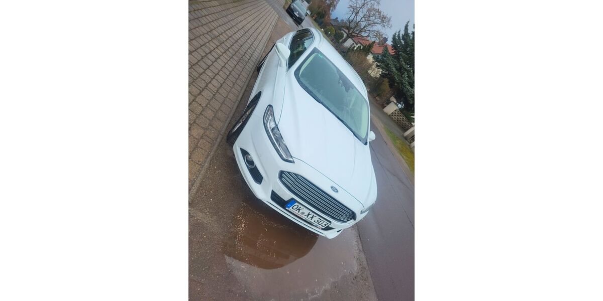 Ford Mondeo 155.000 km 9.999 &euro; Barleben 39179
