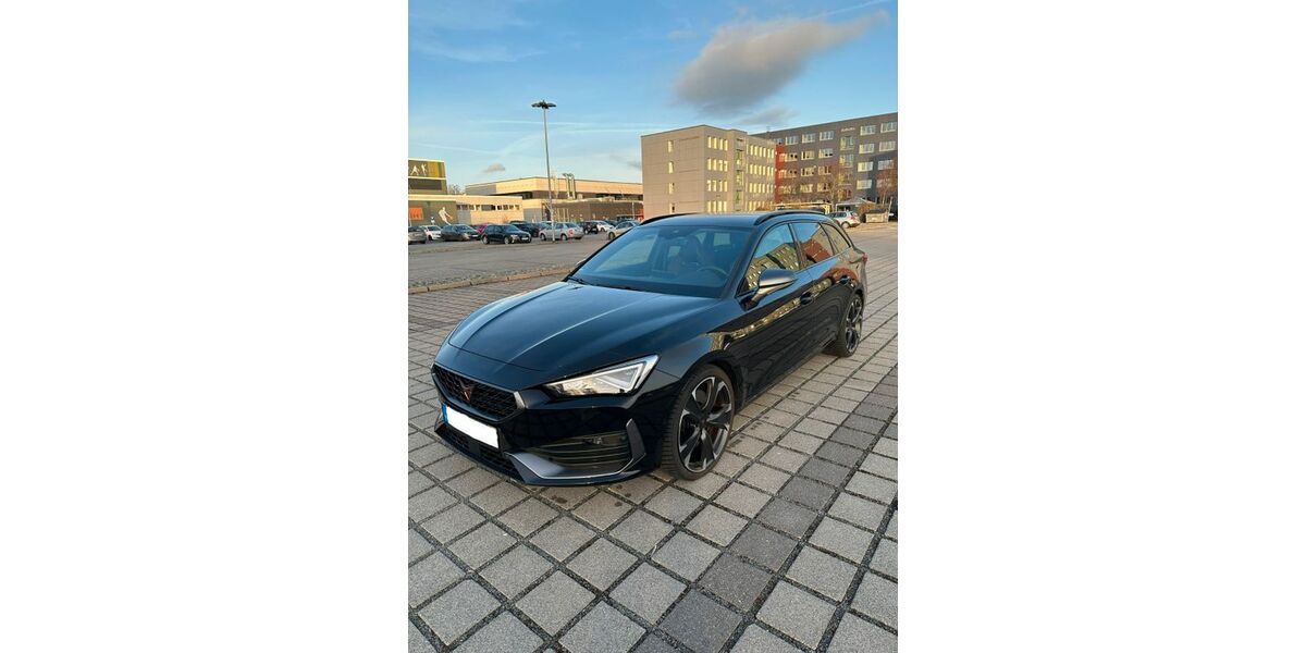 Cupra Leon 38.000 km 29.200 &euro; Magdeburg 39108