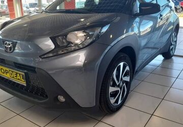 Toyota Aygo (X) 1.002 km 17.990 &euro; Burg 39288