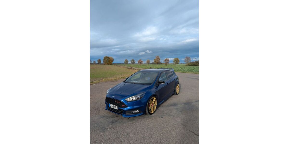 Ford Focus 80.300 km 19.000 &euro; Magdeburg 39128