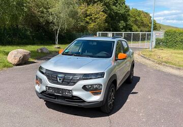 Dacia Spring 59.592 km 9.650 &euro; Magdeburg 39116