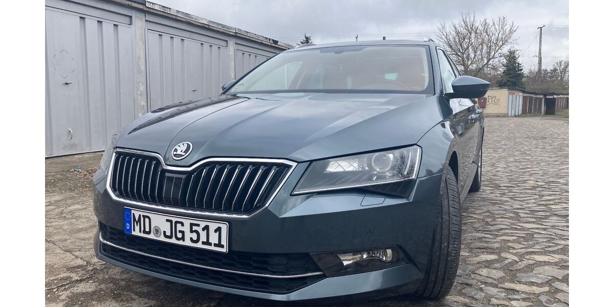 Skoda Superb 249.731 km 9.950 &euro; Magdeburg 39106