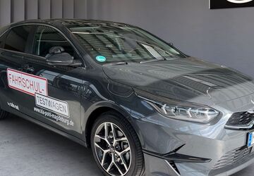 Kia ceed / Ceed 1.500 km 30.990 &euro; Magdeburg 39128