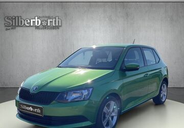 Skoda Fabia 79.538 km 9.190 &euro; Hillersleben 39343