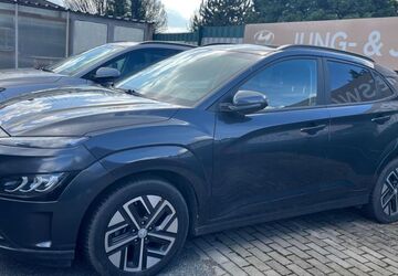 Hyundai KONA 39.330 km 30.990 &euro; Magdeburg 39116