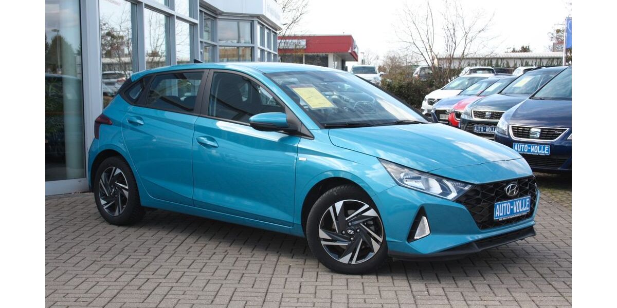Hyundai i20 14.059 km 16.950 &euro; Magdeburg 39120