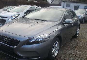 Volvo V40 122.800 km 12.900 &euro; Magdeburg 39122