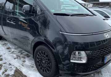 Hyundai STARIA 2.944 km 53.940 &euro; Magdeburg 39116