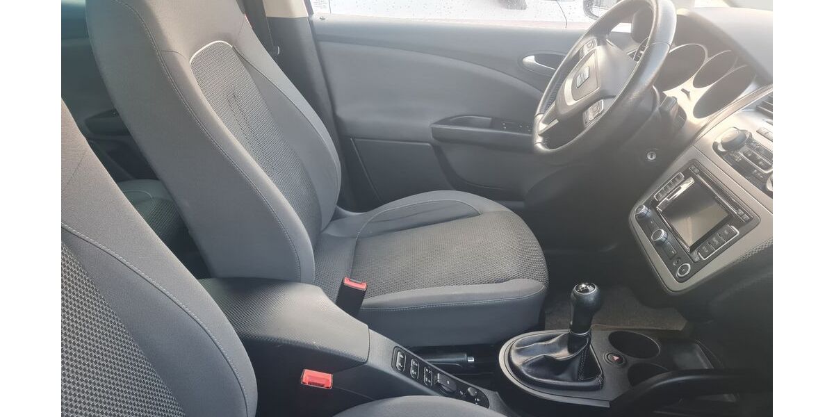 Seat Altea 170.608 km 4.590 &euro; Barleben 39179