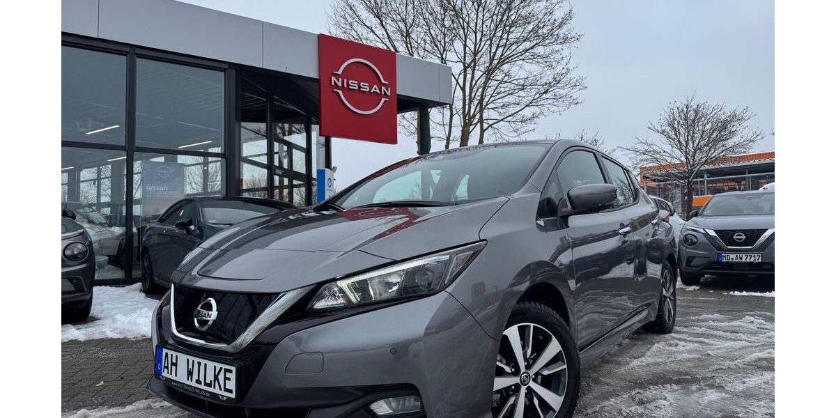 Nissan Leaf 55.183 km 12.990 &euro; Magdeburg 39120