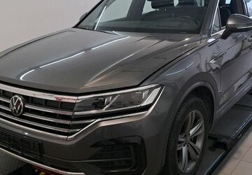 VW Touareg 74.621 km 58.490 &euro; Magdeburg 39128