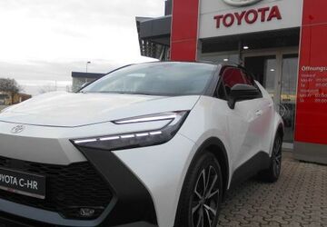 Toyota C-HR 14.335 km 28.990 &euro; Burg 39288