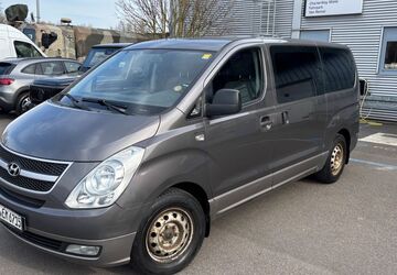 Hyundai H-1 Starex 217.000 km 7.999 &euro; Magdeburg 39108
