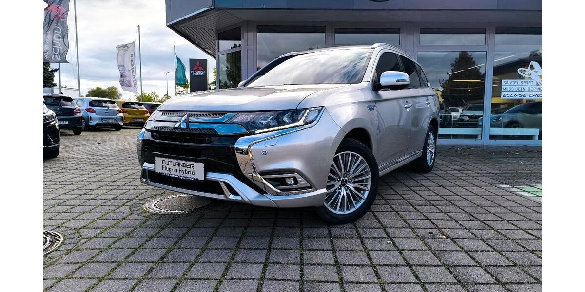 Mitsubishi Plug-in Hybrid Outlander 62.489 km 24.850 &euro; Magdeburg 39124