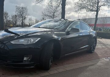Tesla Model S 195.050 km 14.700 &euro; Magdeburg 39104