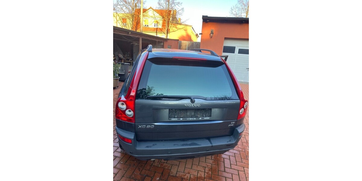 Volvo XC90 411.408 km 3.000 &euro; Magdeburg 39104