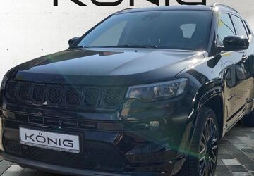 Jeep Compass 8.785 km 26.996 &euro; Heyrothsberge 39175