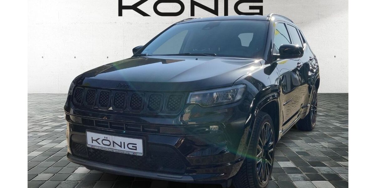 Jeep Compass 8.785 km 26.996 &euro; Heyrothsberge 39175