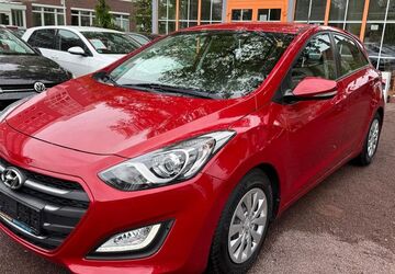 Hyundai i30 41.080 km 10.990 &euro; Magdeburg 39124