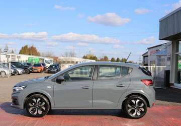 Dacia Sandero 7.805 km 17.890 &euro; Wolmirstedt 39326
