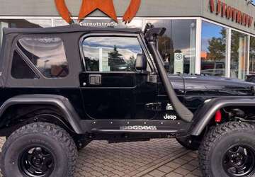 Jeep Wrangler 72.000 km 28.950 &euro; Magdeburg 39120