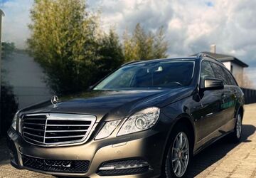 Mercedes-Benz E 220 232.512 km 9.300 &euro; Burg 39291
