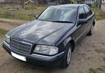 Mercedes-Benz 180 197.000 km 650 &euro; Mahlwinkel 39517
