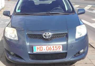 Toyota Auris 154.700 km 6.500 &euro; Magdeburg 39122