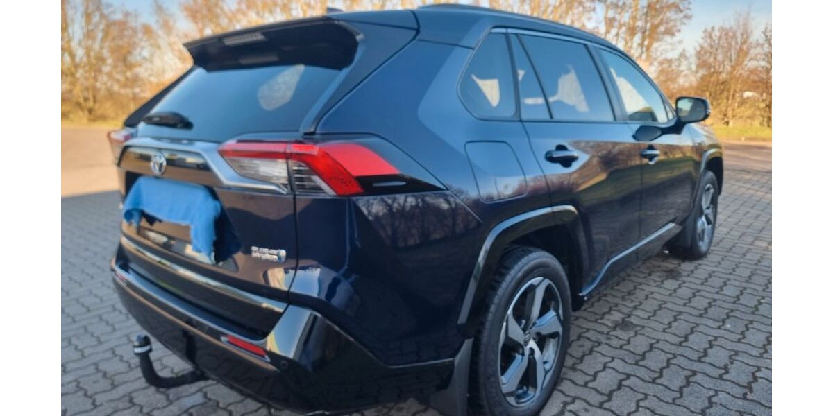 Toyota RAV 4 54.000 km 36.490 &euro; Magdeburg 39120