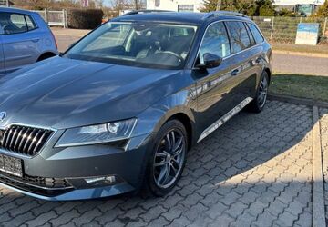 Skoda Superb 157.302 km 16.000 &euro; Haldensleben 39340