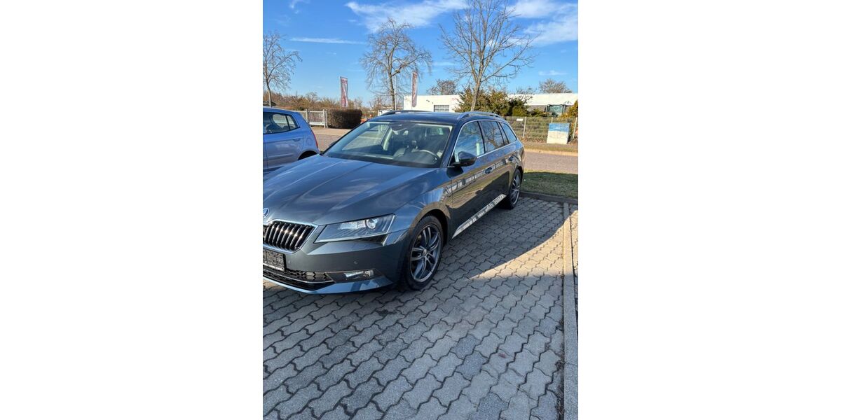 Skoda Superb 157.302 km 16.000 &euro; Haldensleben 39340