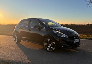 Peugeot 208 79.999 km 7.900 &euro; Magdeburg 39128