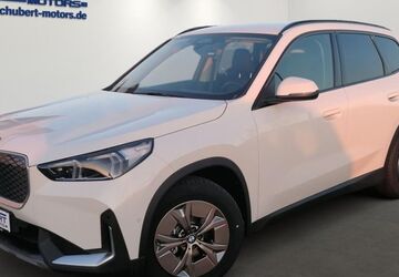 BMW iX1 4.042 km 41.490 &euro; Magdeburg 39108