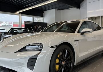 Porsche Taycan 34.000 km 91.900 &euro; Magdeburg 39120