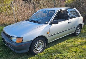 Toyota Starlet 218.900 km 999 &euro; Oschersleben 39387