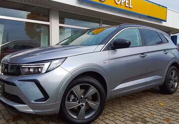 Opel Grandland (X) 14.615 km 21.990 &euro; Schönebeck (Elbe) 39218