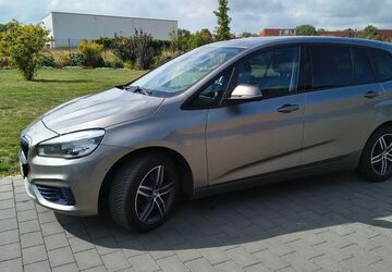 BMW 218 Gran Tourer 124.500 km 9.999 &euro; Magdeburg 39118