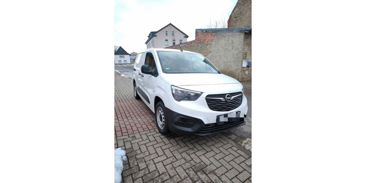 Opel Combo 67.000 km 10.700 &euro; Borne 39435
