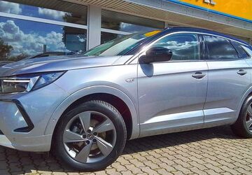 Opel Grandland (X) 28.821 km 25.750 &euro; Schönebeck (Elbe) 39218