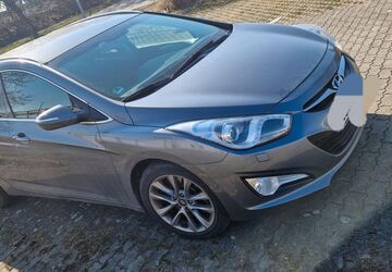 Hyundai i40 177.000 km 7.300 &euro; Oschersleben 39387