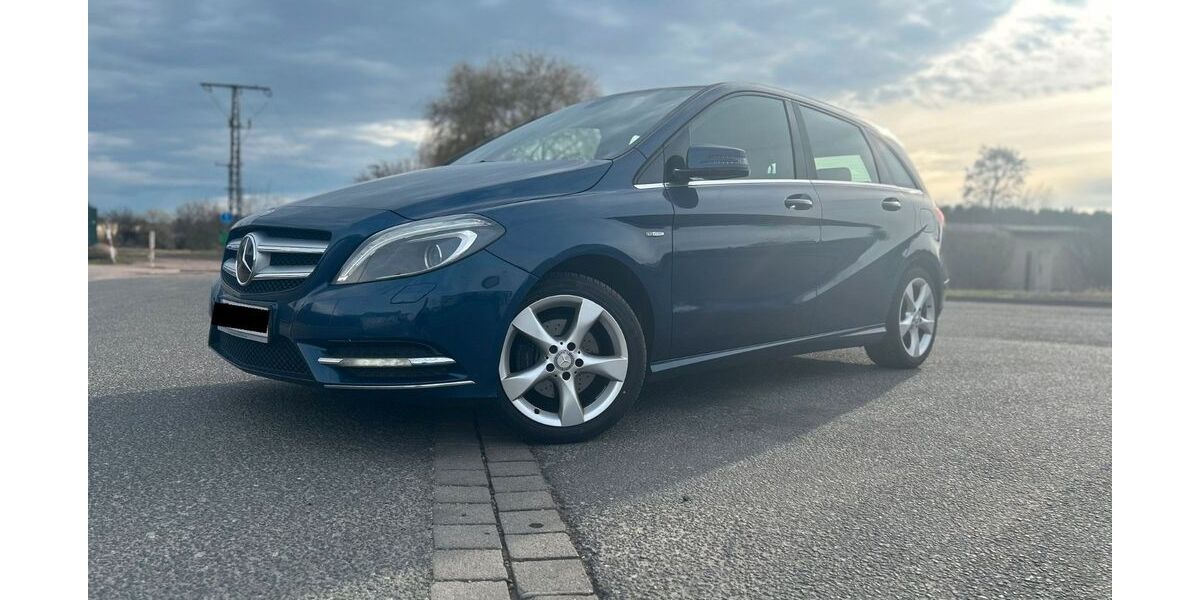 Mercedes-Benz B 180 242.000 km 5.800 &euro; Gommern 39245