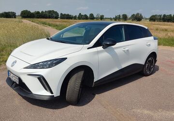 MG 4 25.000 km 23.900 &euro; Burg 39288