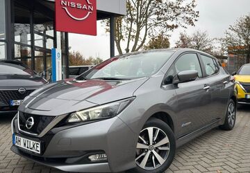 Nissan Leaf 47.217 km 12.490 &euro; Magdeburg 39120