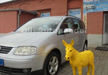 VW Touran 217.000 km 2.700 &euro; Magdeburg 39124
